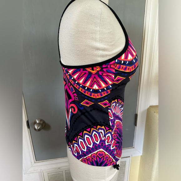 Athleta Rapanui tankini top - Picture 2 of 5